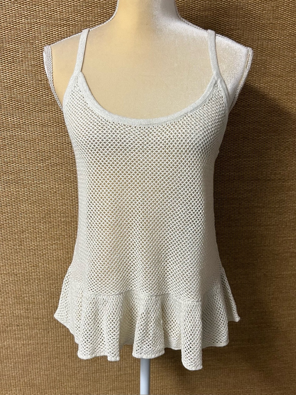 Old Navy Metallic Peplum Tank Top Women’s Medium Cream